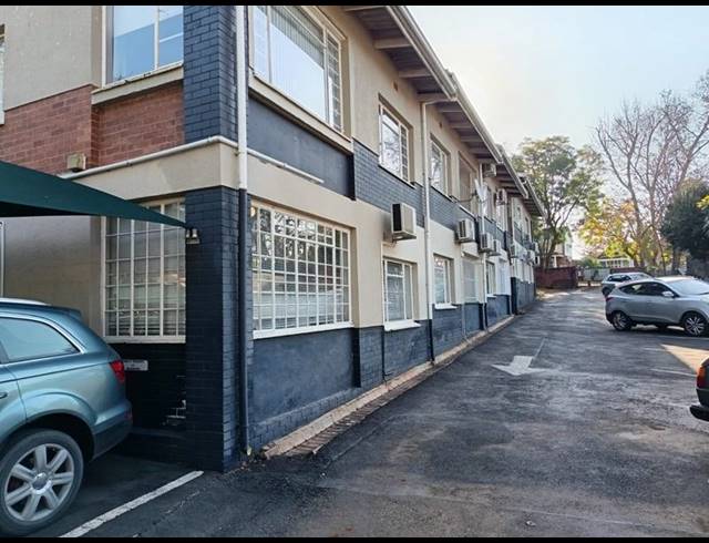 BUSINESS PROPERTY TO RENT IN WEMBLEY